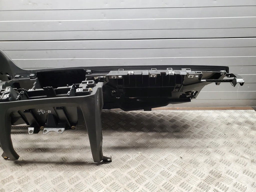 фото №8, Audi a8 s8 d4 4h 4h1857001b з передній панелі приладова, консоль