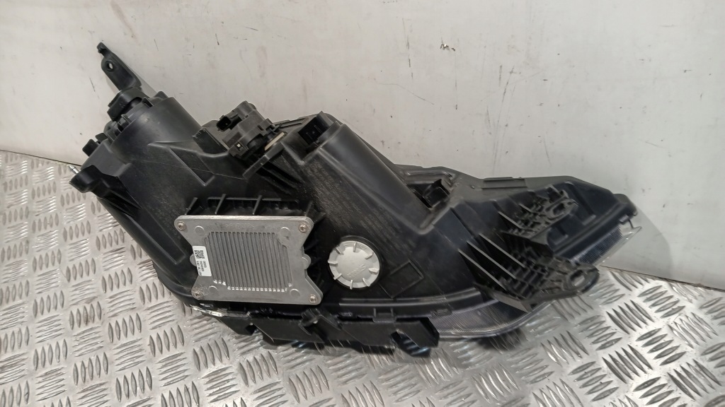 Ssangyong kgm rexton 2 рестайлінг  20-26 full led 8310536010 комплектна cała ліва Зі Шроту