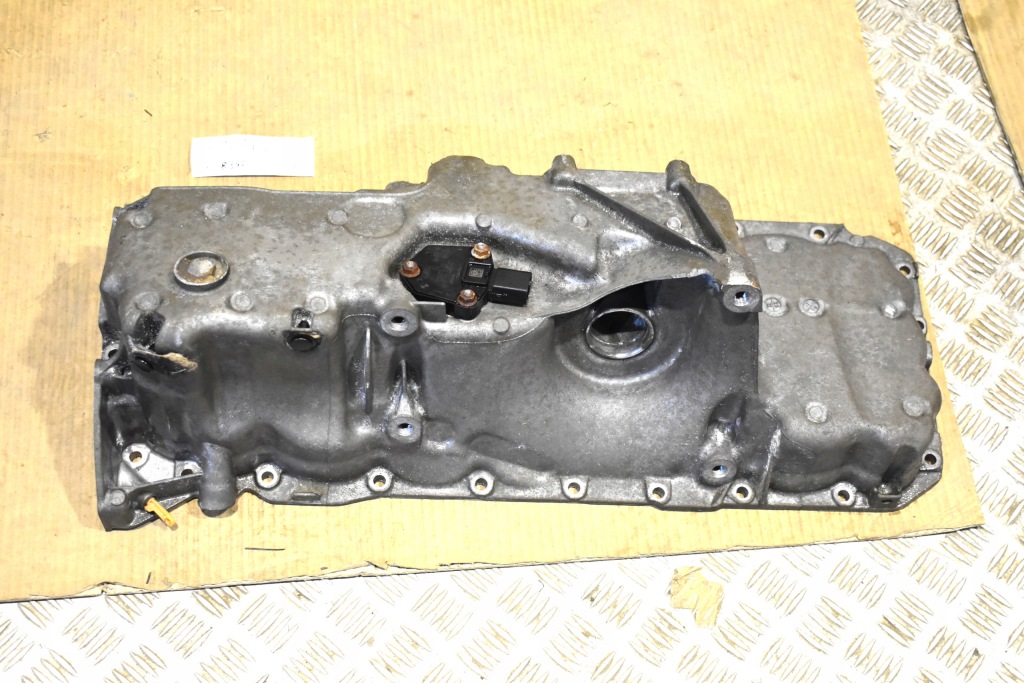 Купить Поддон масляная датчик bmw g06 g07 g30 1