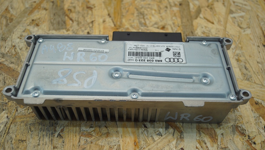 фото №4, Audi a4 b8 a5 8t усилитель радио 8r0035223g