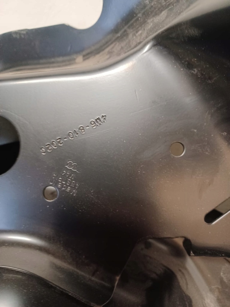 фото №7, Обшивка крила праве задня lamborghini urus