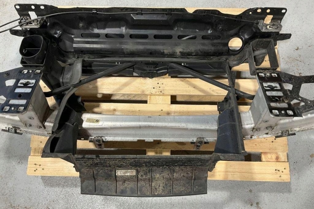 Купить Комплект радиатор bmw 5 e60 7148585 4.8l бензиновый 2009