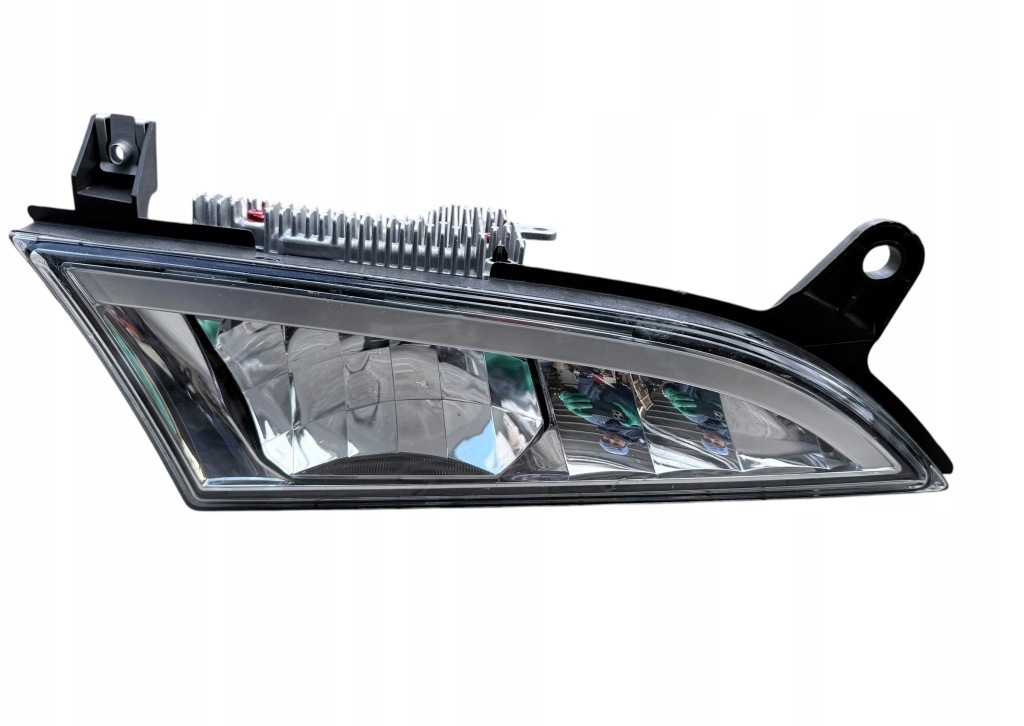 Купити Протитуманна фара w решітка радіатора правий scania g p 2948556