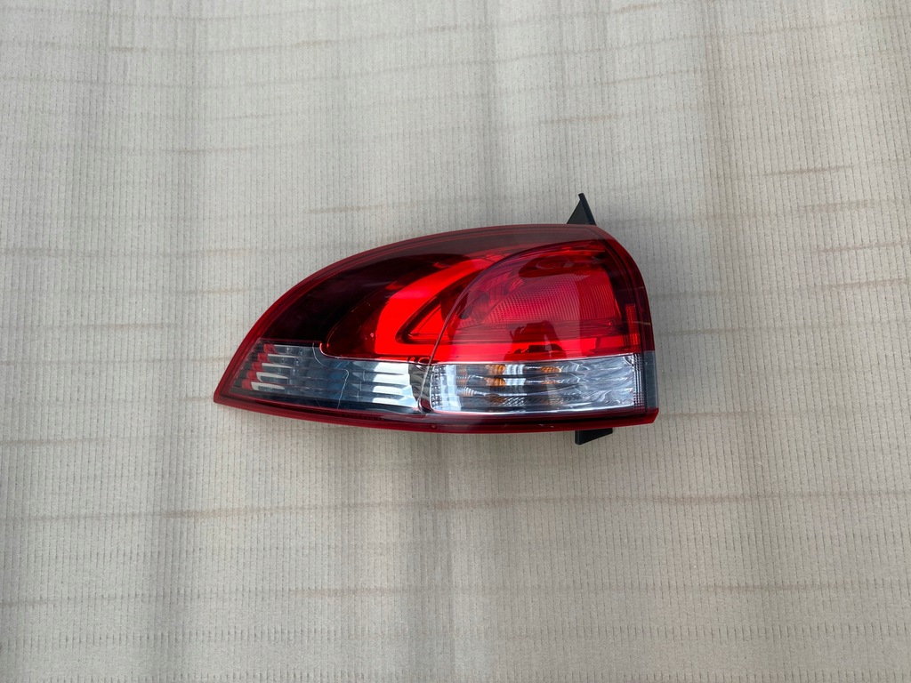 фото №1, Renault clio iv kombi 12-20 лампа ліва задня задня