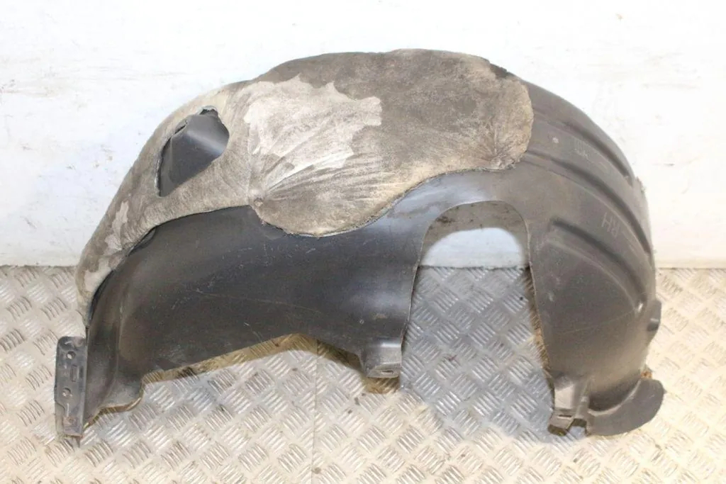 Подкрылок правое задние peugeot 2008 ii 95366488 1.7l дизель 2014 Доставка