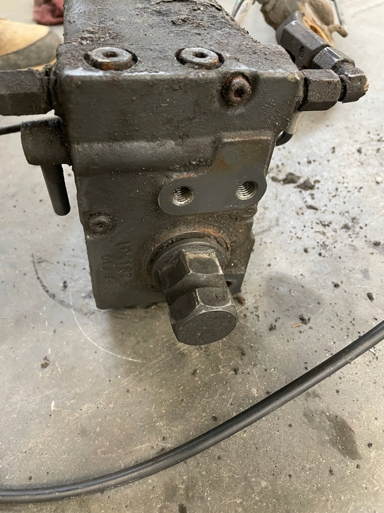 Купить Mercedes actros 11-18 mp4 classicspace привод замок насос 1041835