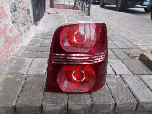 фото №1, Vw touran i lift 06+ правая задняя лампа оригинал 1t0945096n