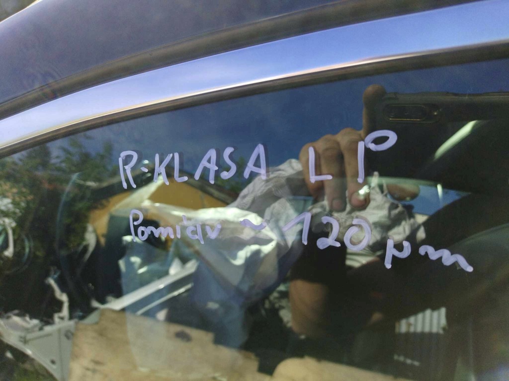 фото №1, Двері лівий перед mercedes r w251 lift 197u x