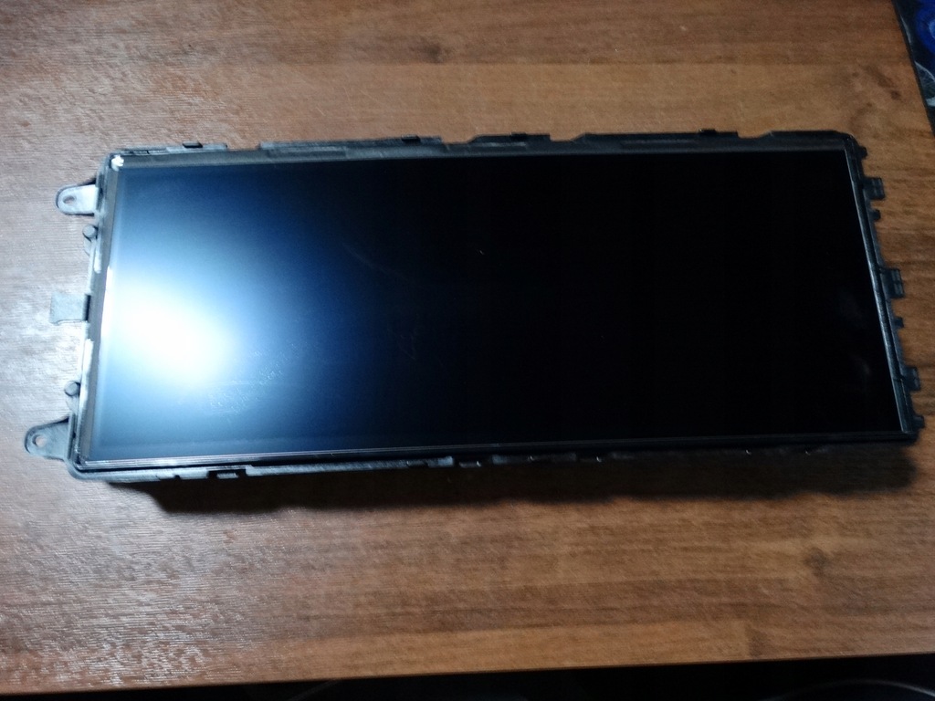 фото №1, Idealny kpl.ekran дисплей lcd mercedes w213 1