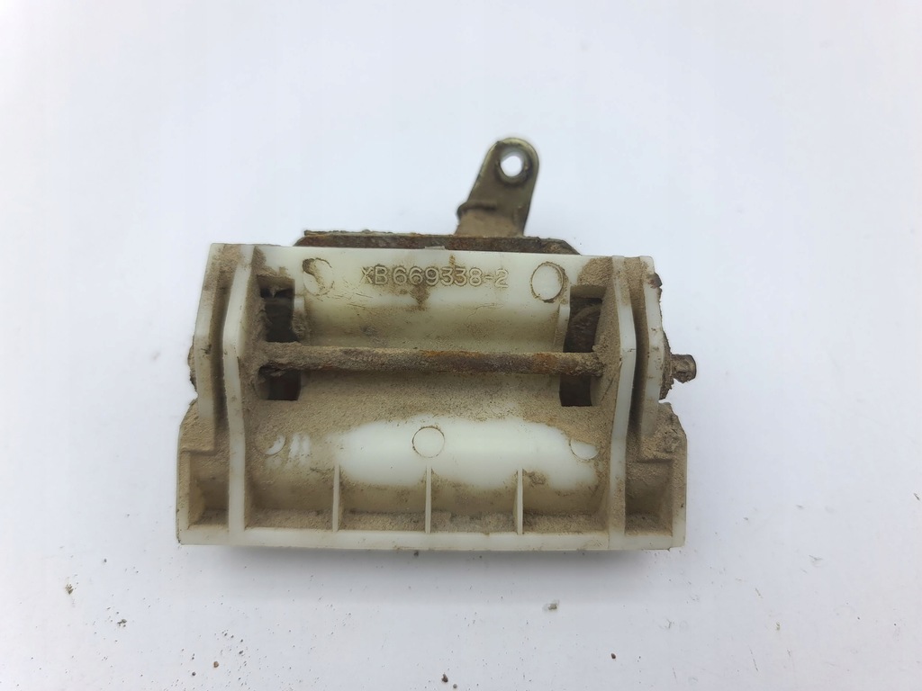 фото №7, Mitsubishi pajero 2007 ручка відкривання кришки задній багажника