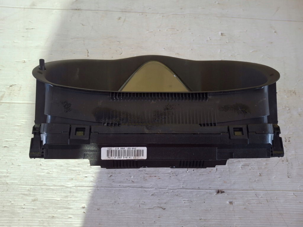 Mercedes w203 панель приборы 2.0 бензин a2035404111 Киев