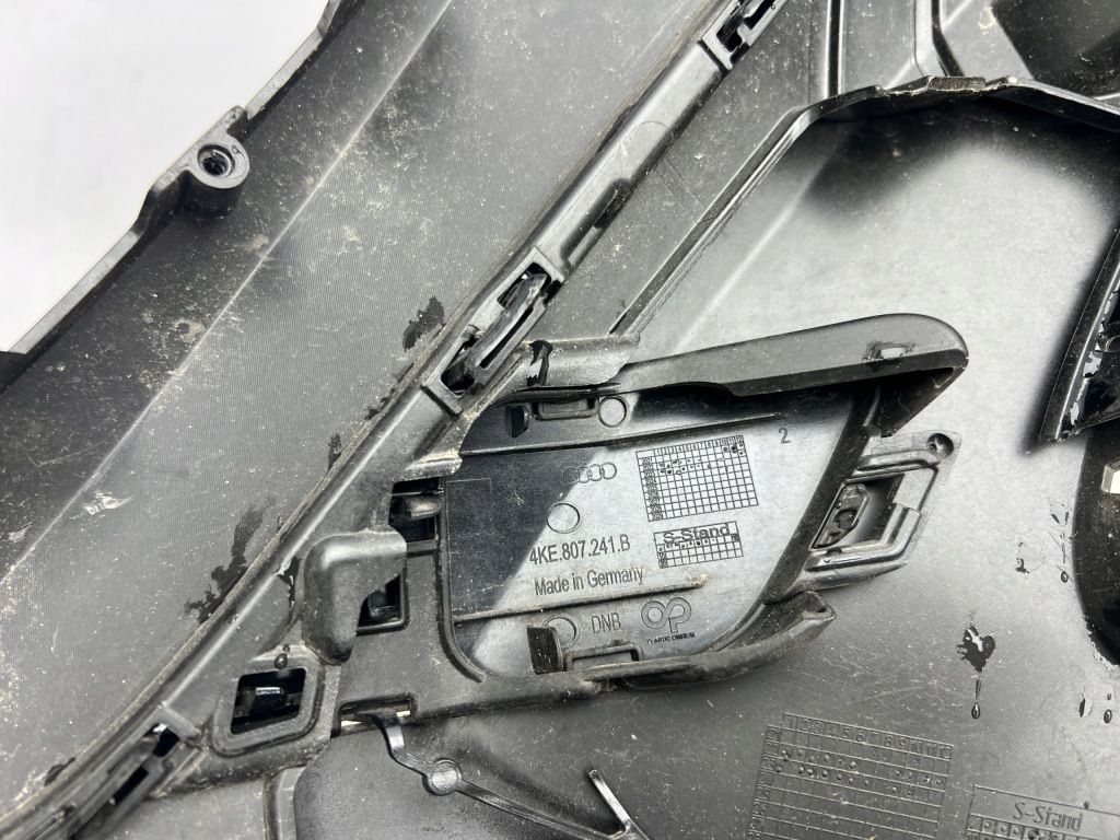 Купить Audi e-tron 55 4ke lift s-line бампер передний перед pdc pod омыватель 22-