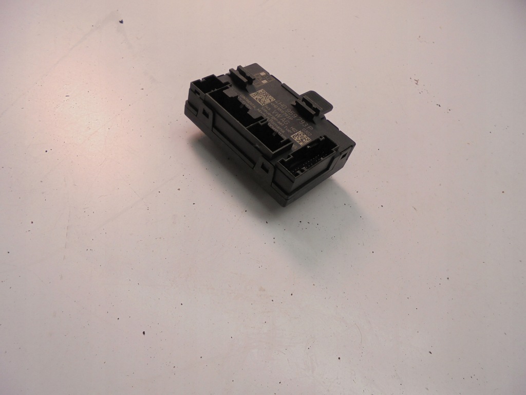 фото №1, Porsche cayenne 92a блок керування / модуль двері лівих 4h0959793p