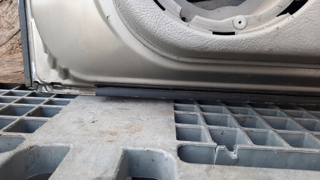 Двері перед передні праве citroen c5 04r Недорого