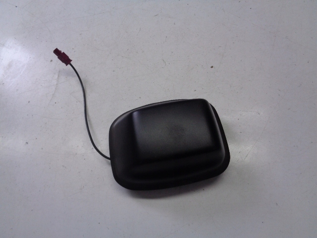 фото №1, Антенна gps vw transporter t6 2.0 tdi dna механическая коробка передач 2022 rok