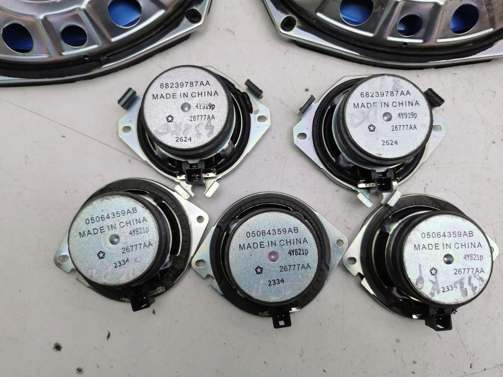 фото №10, Jeep cherokee 2015 набор аудио