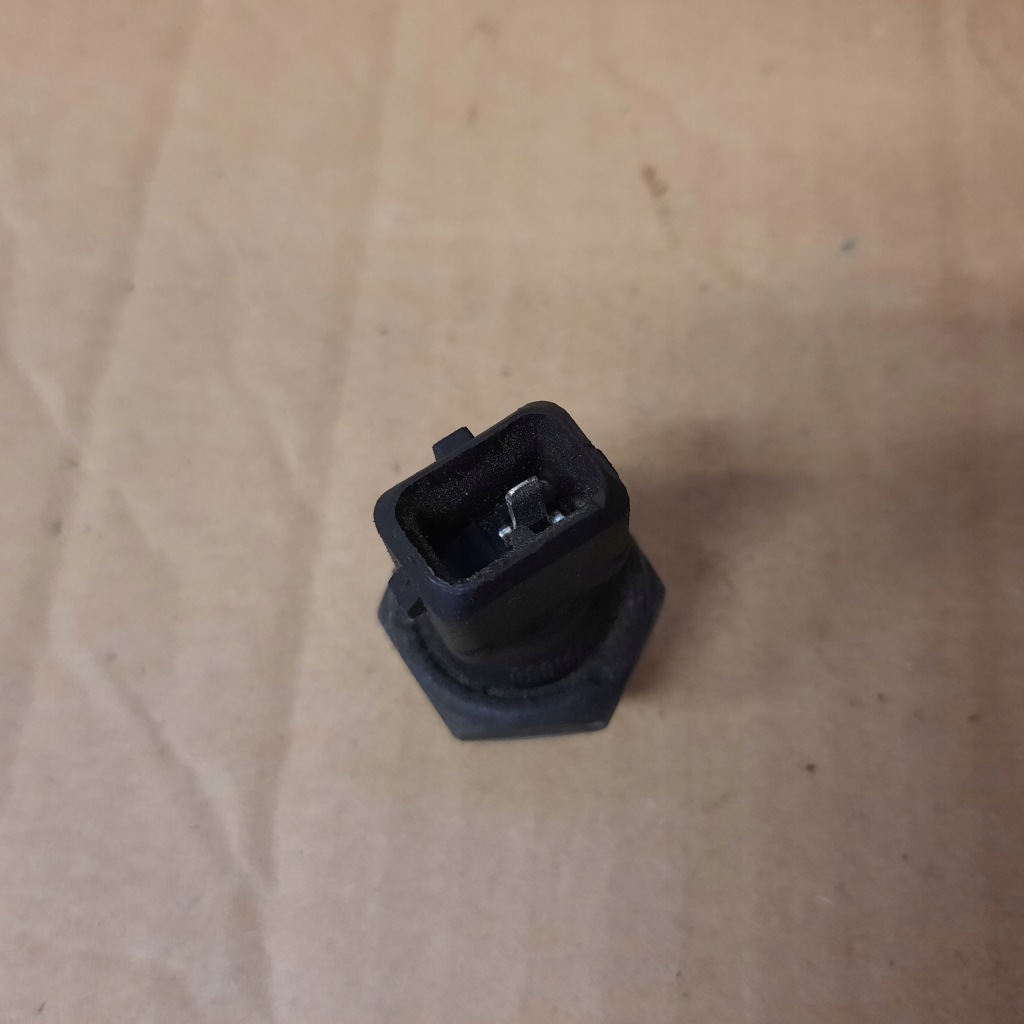 Bmw e46 e87 датчик давления масла 1710509 в Украине