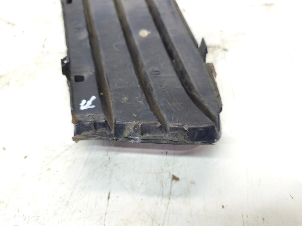 Решётка решётка радиатора бампера правая audi a4 b8 8k0807682a Доставка