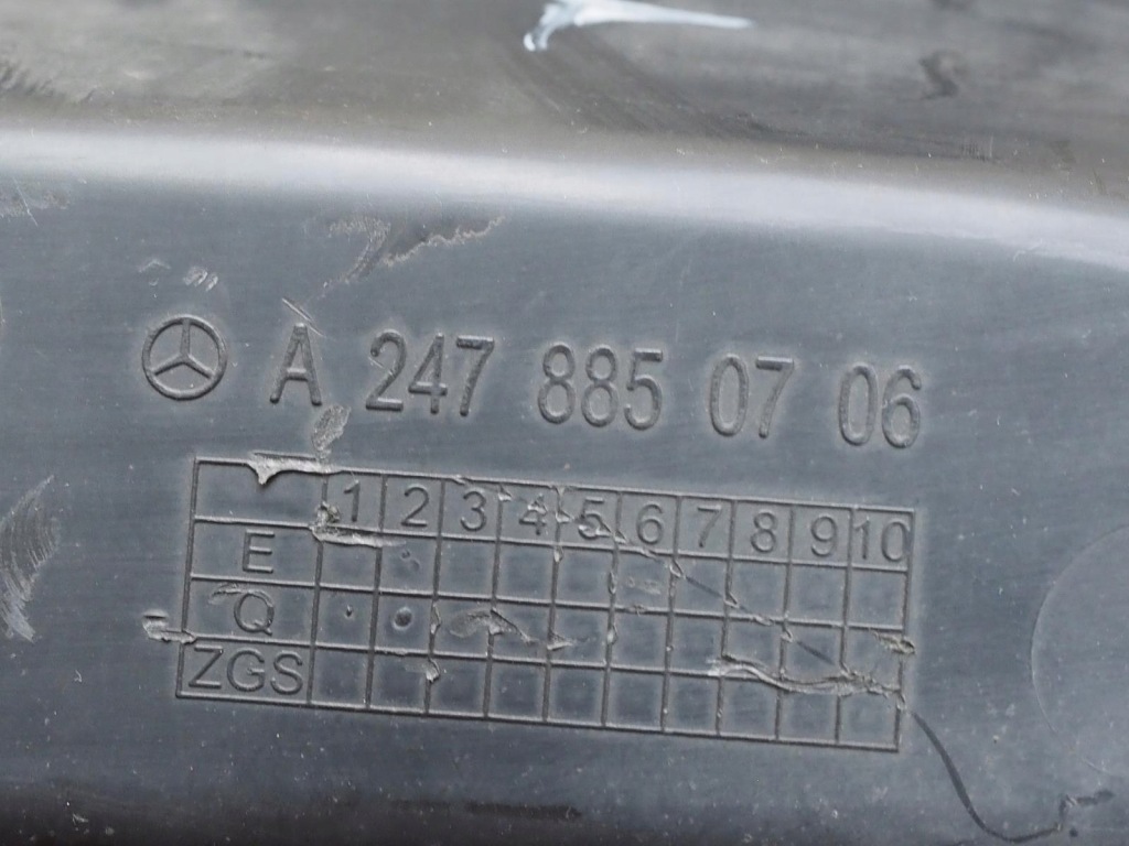 Наконечник выхлоп правый  задний mercedes w247 h247 gla amg a2478850706 Оригинал