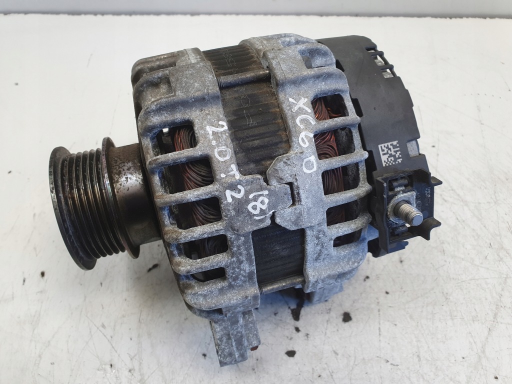 Купить Volvo xc60 2.0 t turbo генератор 30644945