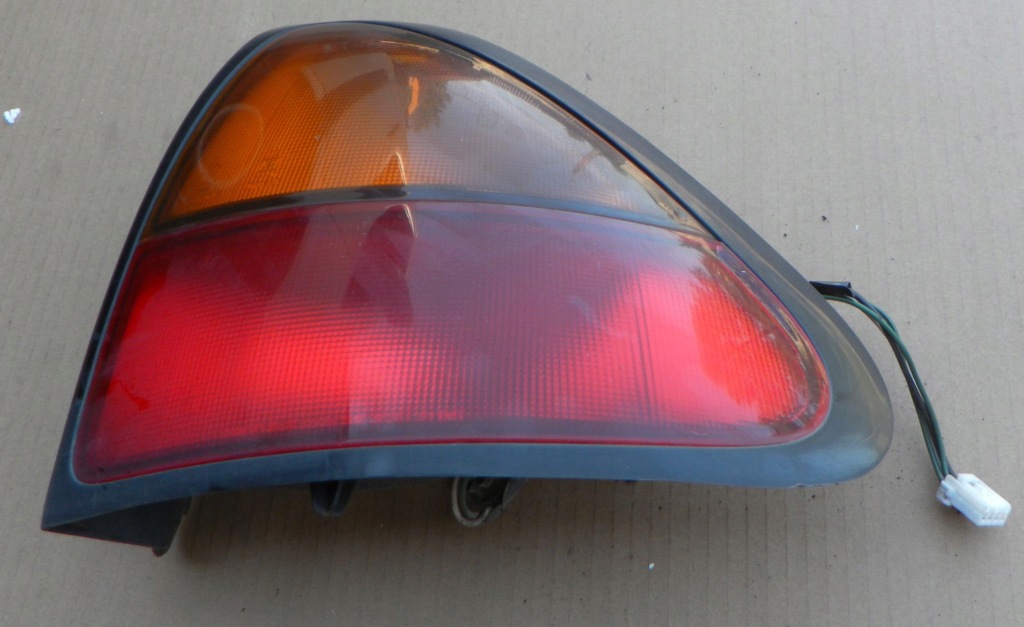 Mazda 323 v 1.5 1996 фара правая задняя Недорого