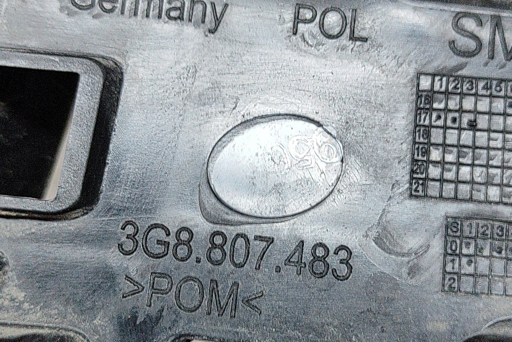 фото №6, Volkswagen arteon 3h7 задній лівий кронштейн бампера 3g8807483 2017 25682823