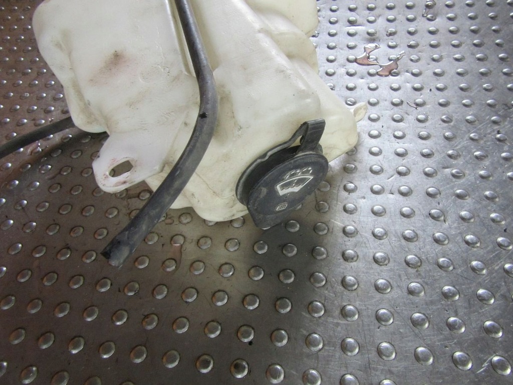 фото №7, Suzuki xl7 2007 бачок омывателя