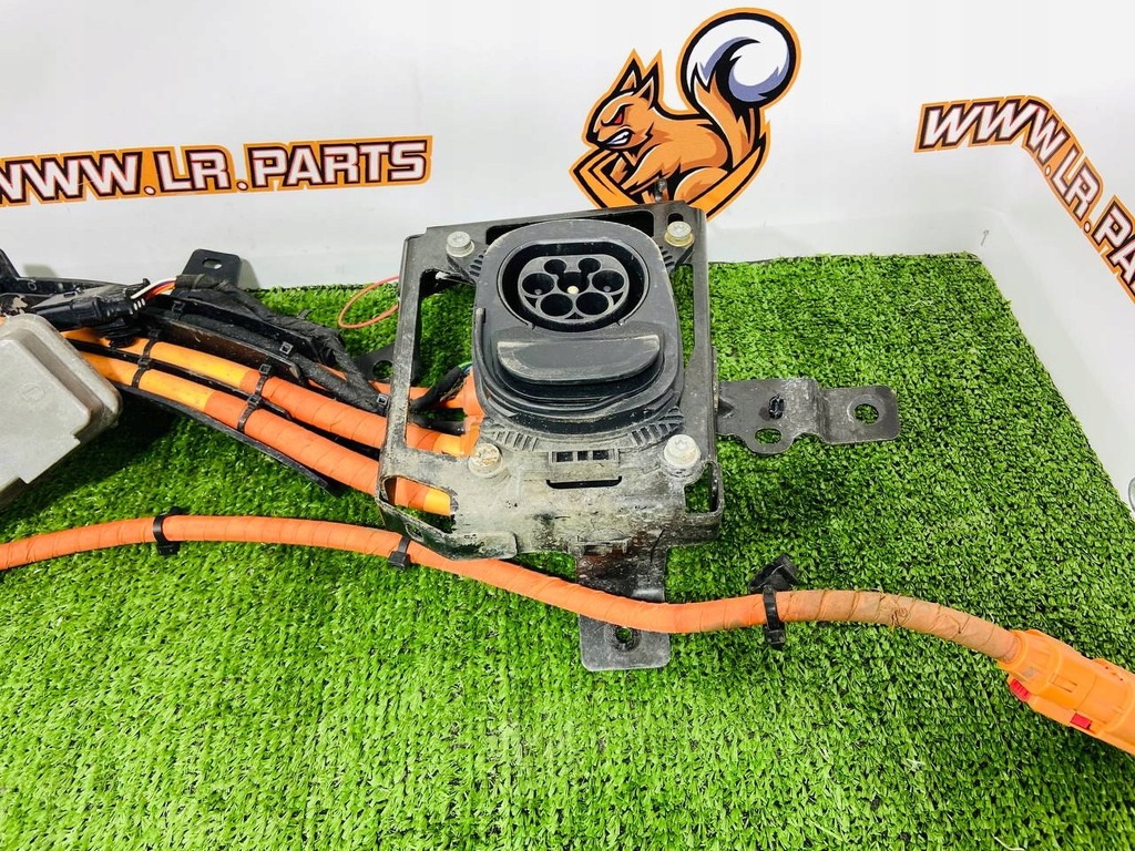 фото №8, Двойной разъём зарядки jaguar i-pace x590 j9d3-10c756-hc