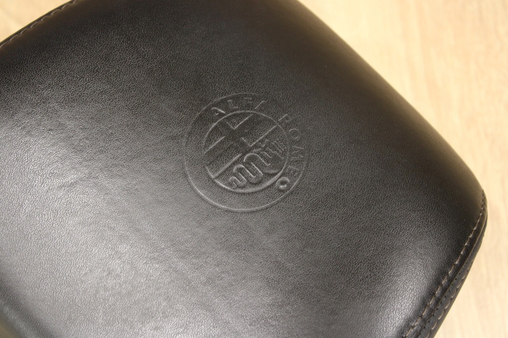 фото №2, Подголовник левый перед alfa romeo giulietta