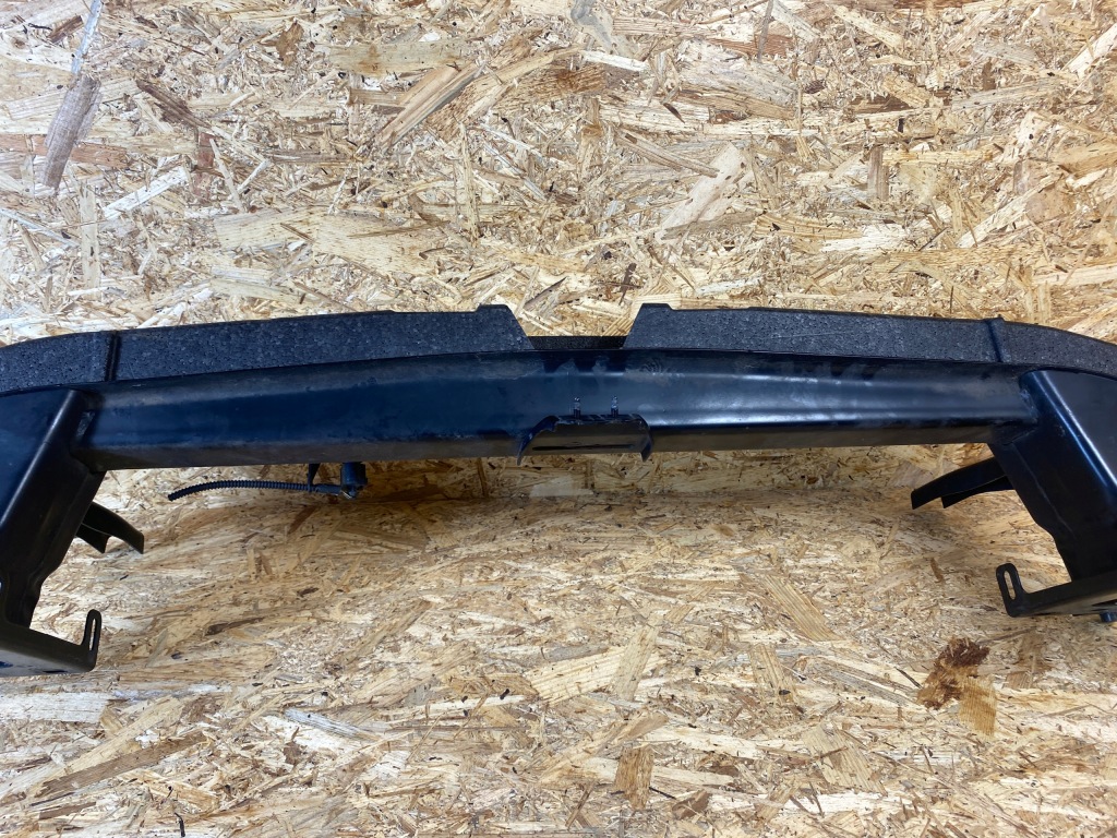 Балка бампера перед передняя абсорбер vw golf vii 5g0807930 2012- Недорого