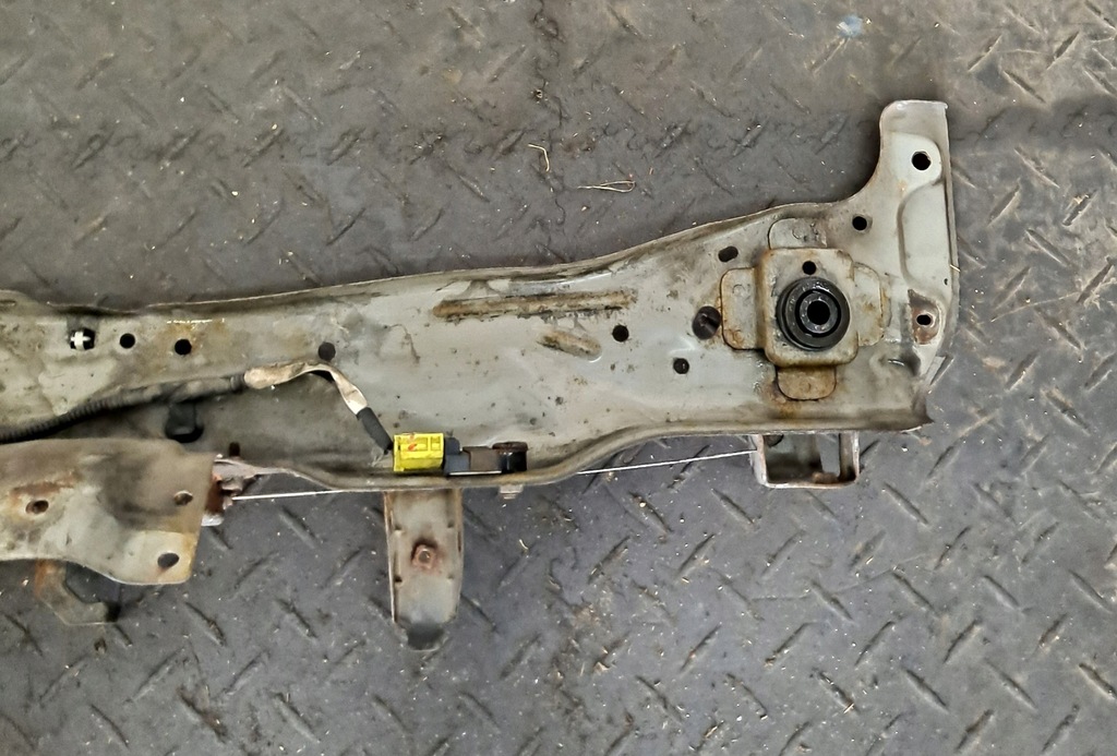 фото №6, Pas перед верхний замок mitsubishi lancer viii 07-16