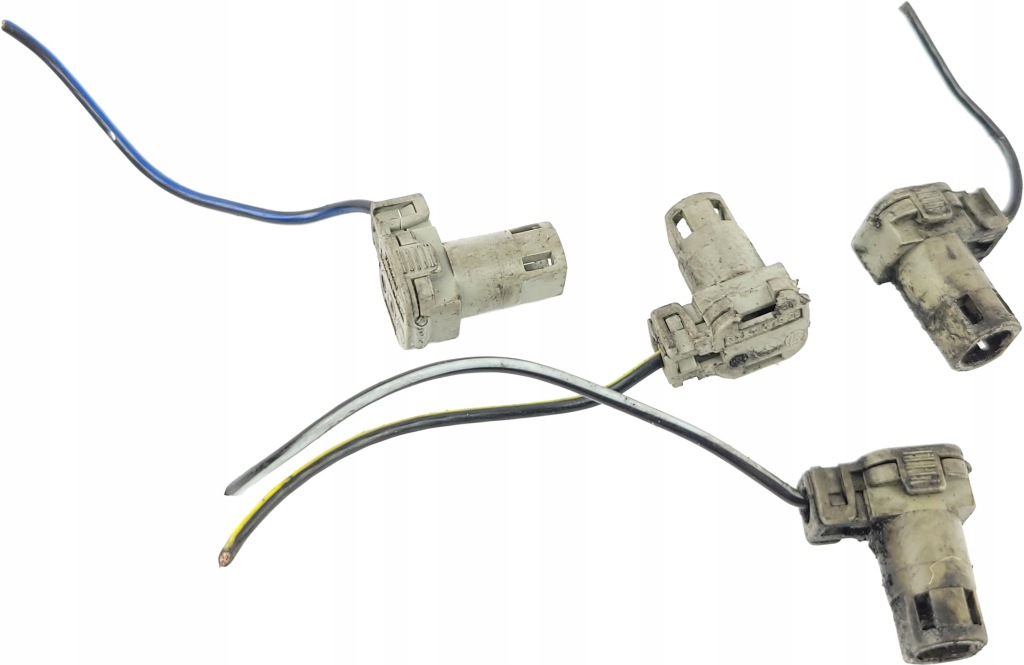 фото №1, Mercedes w204 накладки пороговые внутреннее комплект a2046800135