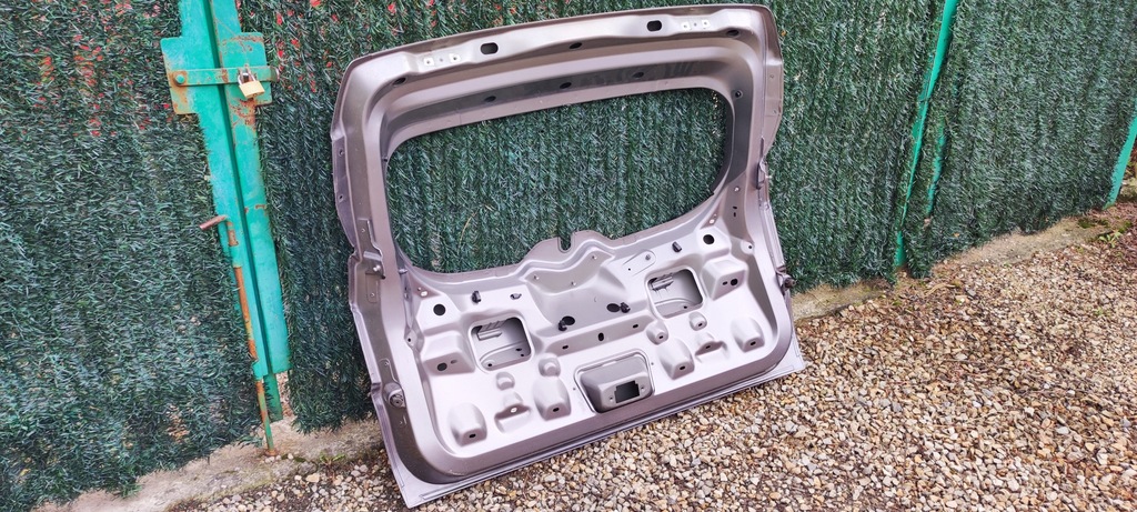 фото №3, Крышка багажника задняя renault captur