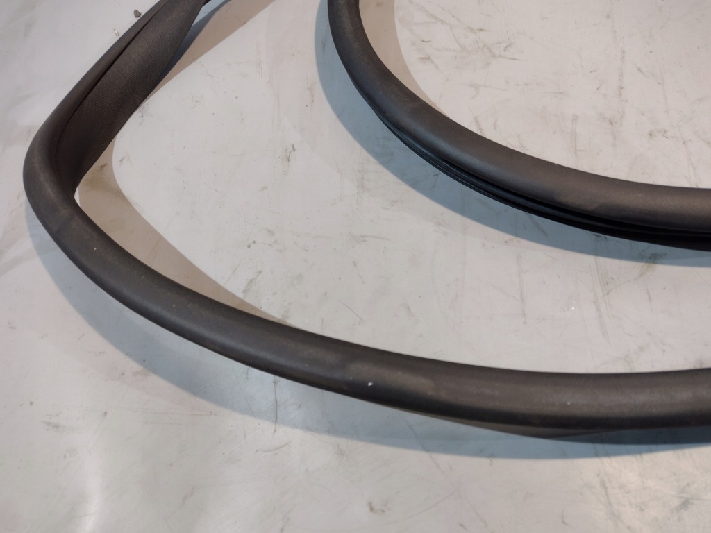 фото №9, Прокладка двері правий задня mercedes w212 sedan a2126970151