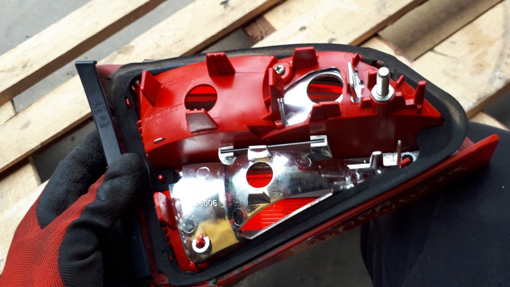 Купить A4 b8 лампа левая правый задний  w крышка универсал avant