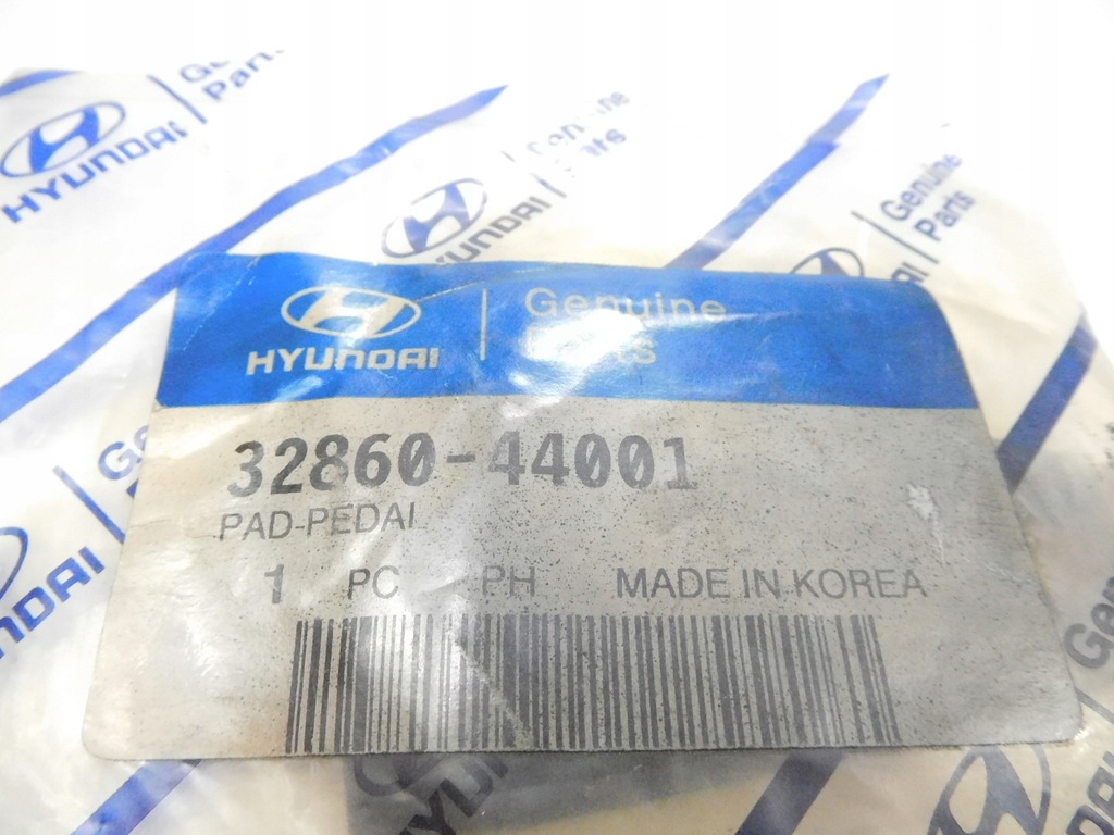 фото №7, Накладка, резиновый элемент na педаль тормоза hyundai h100 оригинальный номер 32860-44001