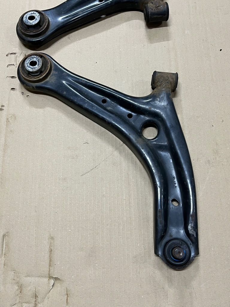 фото №8, Ford transit courier 14- важіль правий перед