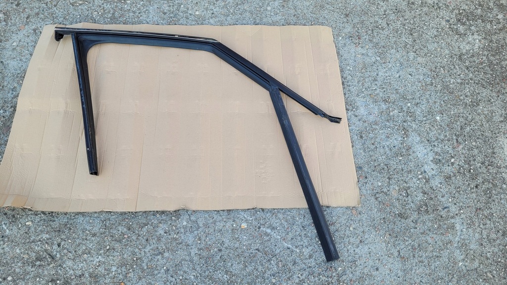 фото №1, Рамка прокладка двері правий перед хром scenic iv