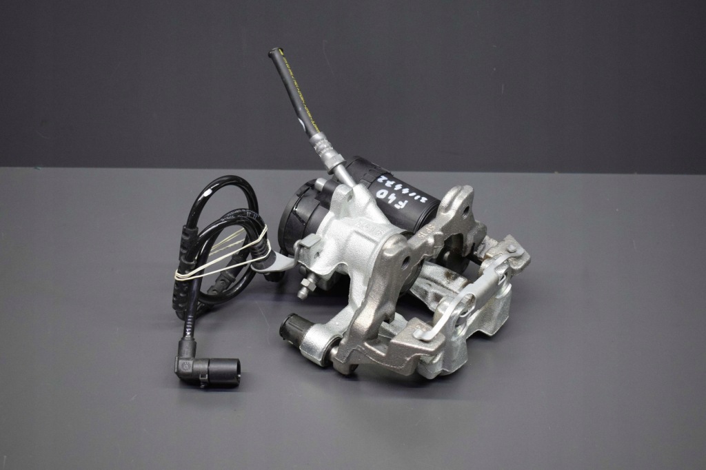 фото №6, Суппорт прижим правый задняя bmw 1 f40 2 f44 x1 f48