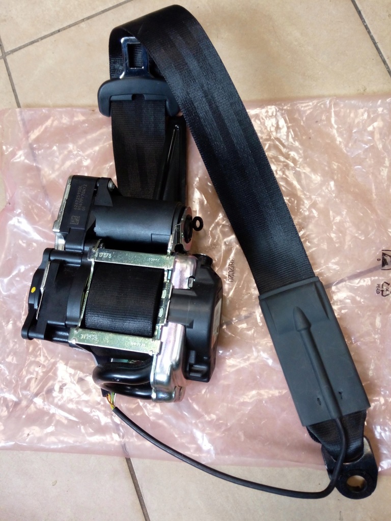 фото №1, Pas натяжитель поперечина audi a5 s5 cabrio перед новый oryg.