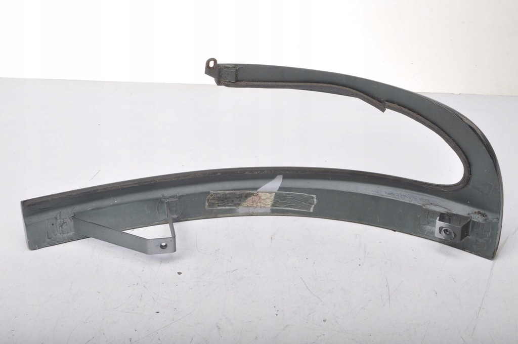 фото №6, Aston martin db7 уголок лампы бампера левый задняя