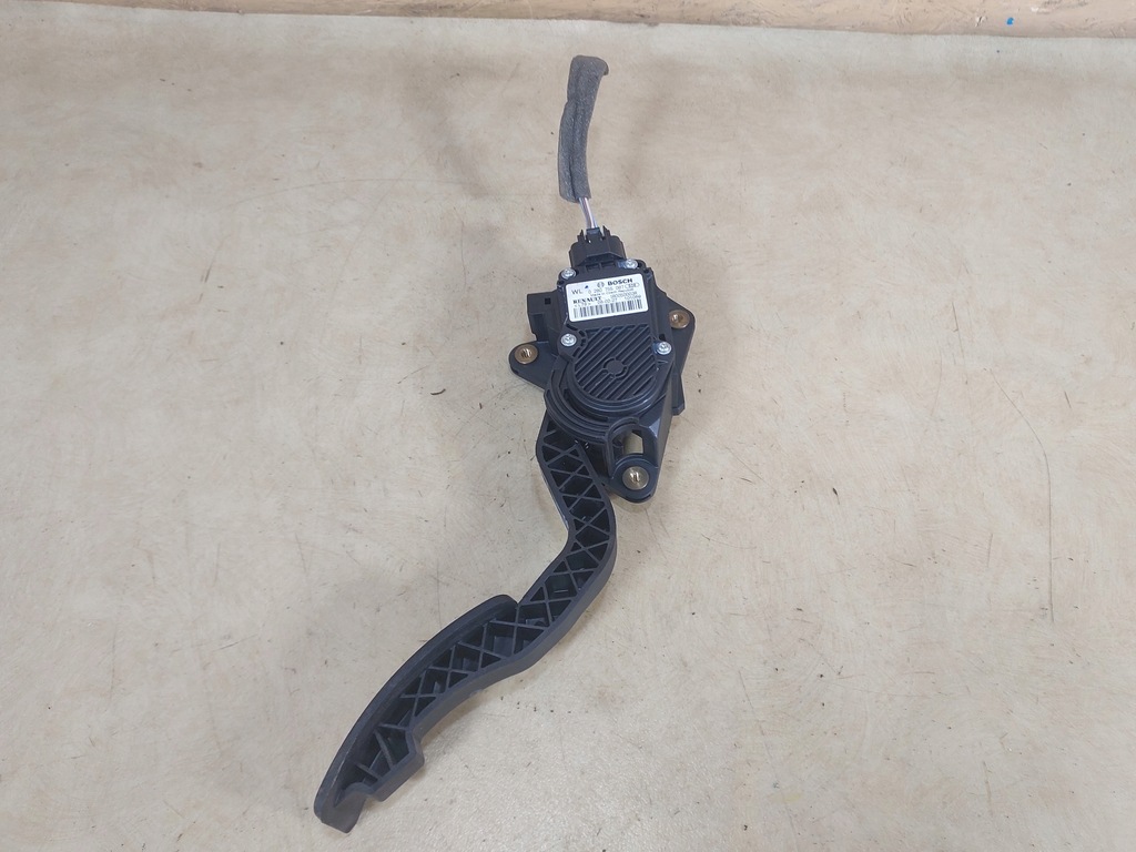 фото №1, Laguna iii педаль газа 180050003r