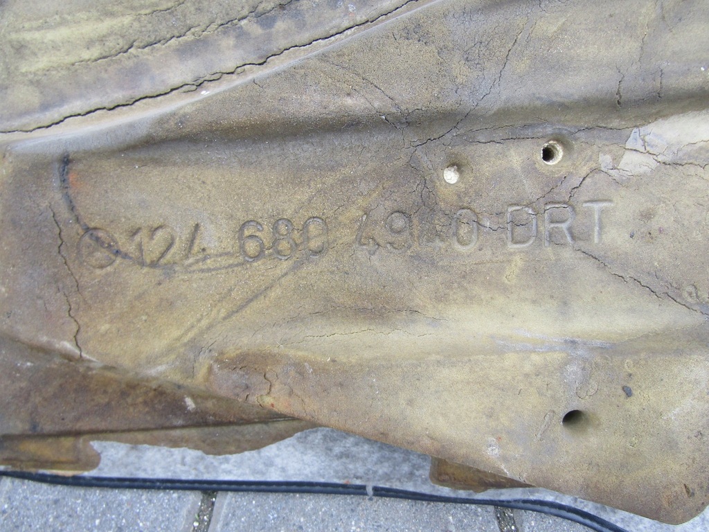 фото №11, 5 mercedes w124 левый коврик обивка обшивка пол коврик