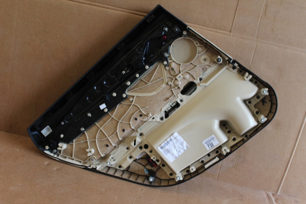 фото №7, Обивка обшивка дверь задняя правая bmw 6 g32 lci