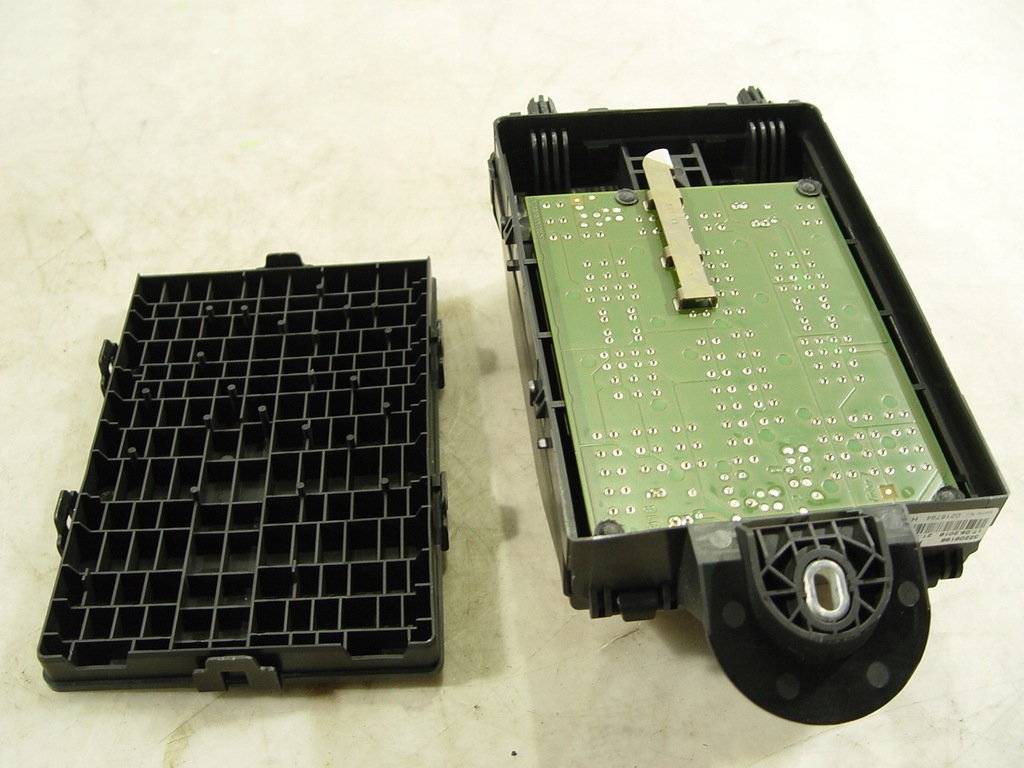 фото №9, Volvo xc90 ii 15- коробка предохранителей 32209198