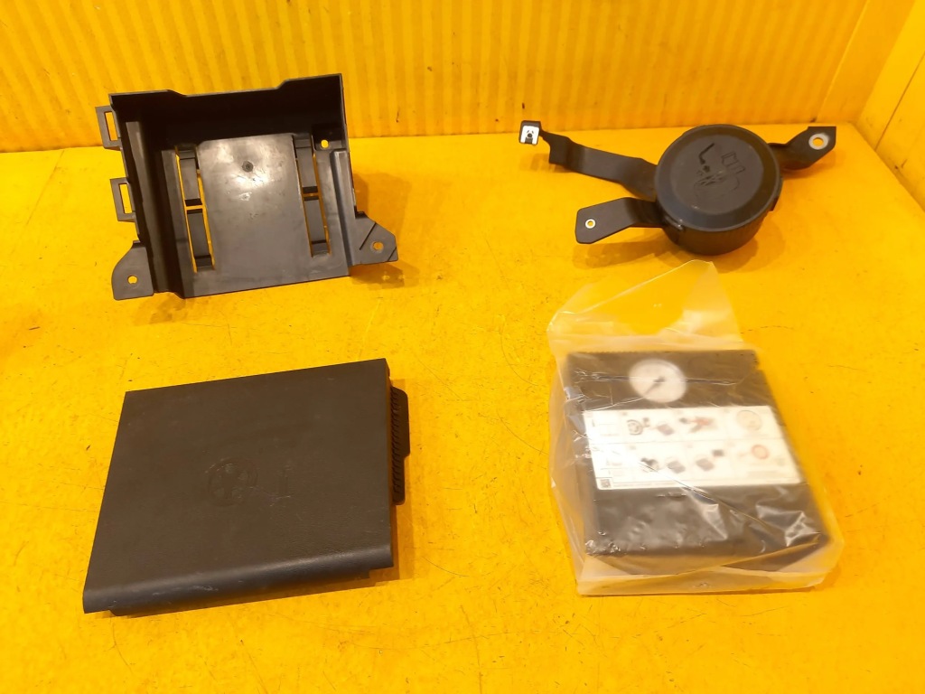 фото №1, Porsche 911 991 набор ремонтный колеса 991555775