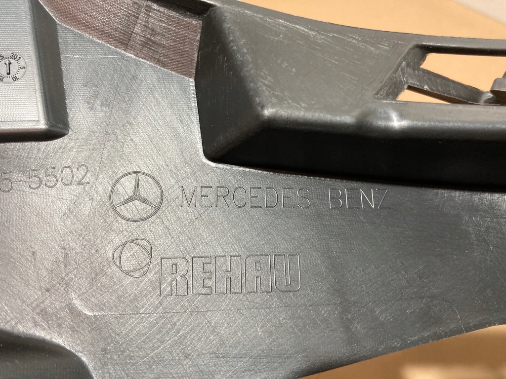 фото №9, Напрямна бампера лівий передній mercedes w205 amg lift