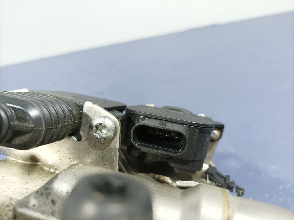 фото №5, Bmw 7 g11 g12 lci 3.0 d b57d30b 286 km радиатор выхлопных газов клапан egr 8598309