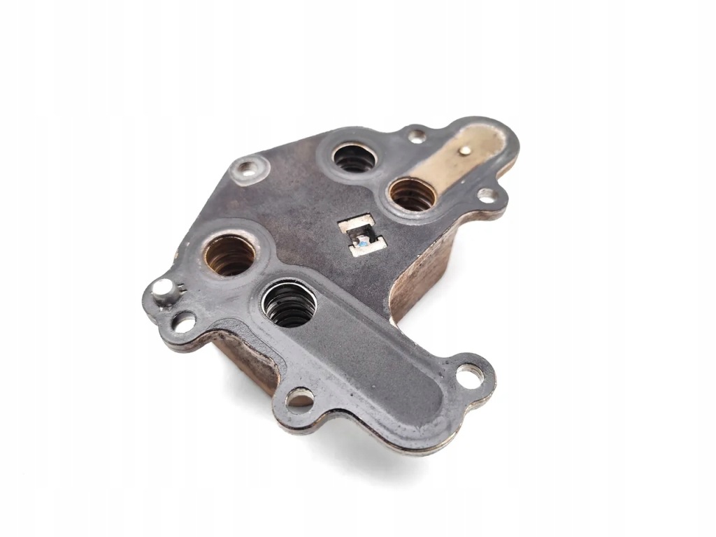 Peugeot partner радиатор масла 1.2 thp бензин 81kw 110 hp 9815697880 Оригинал