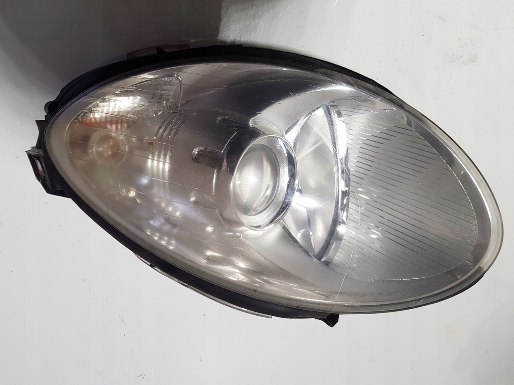 фото №1, Лампа левый перед mercedes w251